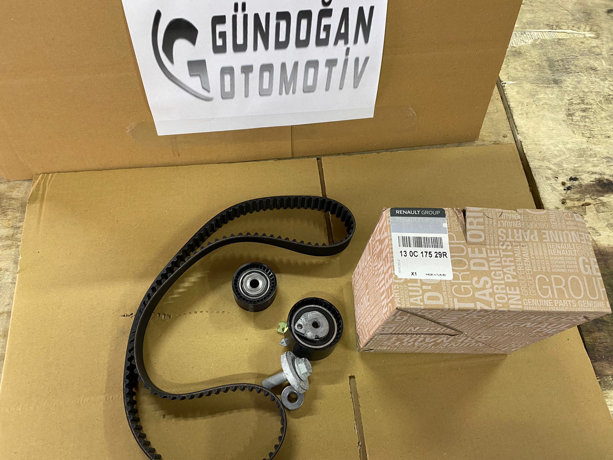 Renault Megane 2 1.6 16V  Triger Seti  EKSANTRİK TRİGER SETİ 130C17529R