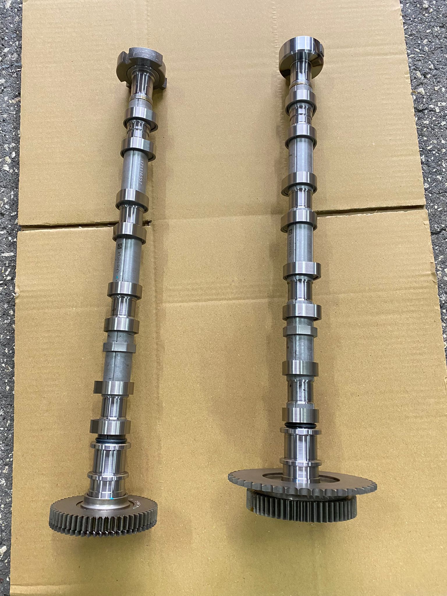 EKSANTRİK MİLİ CAPİTVA C140 EMME EKSOZ TAKIM